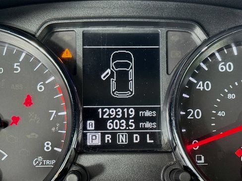 Used 2015 Nissan Rogue S w/ Convenience Package FWD image 16
