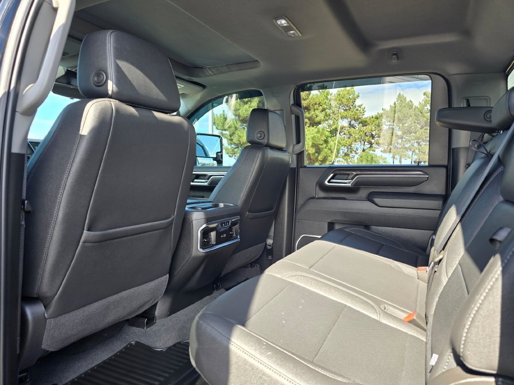 Used 2025 Chevrolet Silverado 3500 LTZ w/ Trail Boss Package AWD/4WD image 11
