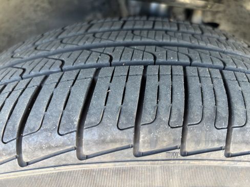 Certified 2025 BMW X4 xDrive30i image 12