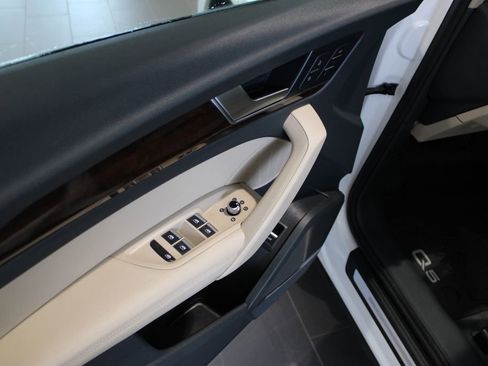Used 2018 Audi Q5 Prestige w/ Prestige Package image 29