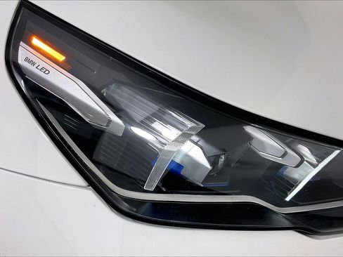 Certified 2025 BMW i5 xDrive40 w/ Premium Package image 31