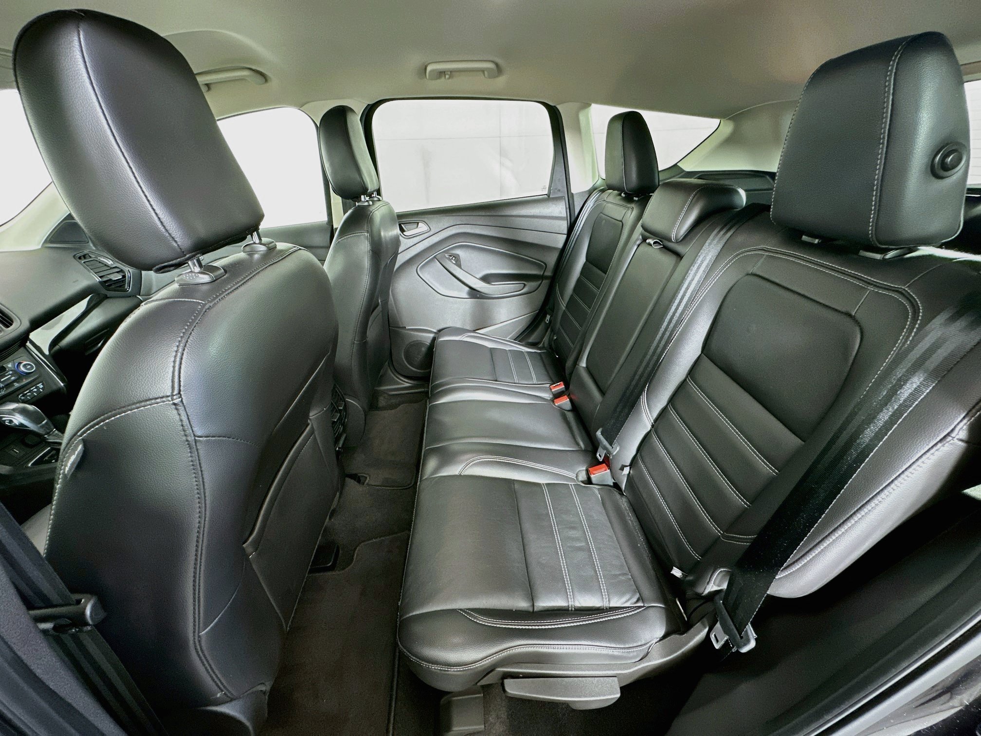 Used 2019 Ford Escape Titanium AWD/4WD image 26