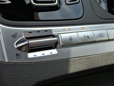 New 2026 Kia Carnival SX Prestige FWD image 11