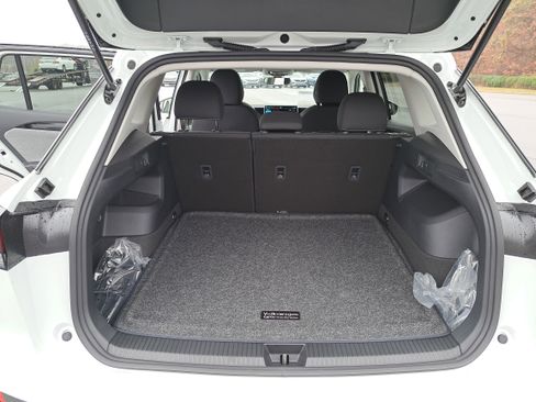 New 2026 Volkswagen Tiguan S image 12