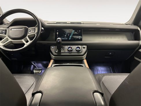 Used 2023 Land Rover Defender 110 X-Dynamic SE image 11