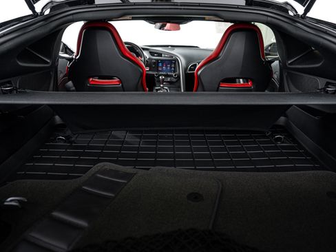 Used 2017 Chevrolet Corvette Z06 w/ Chrome Badge Package image 24