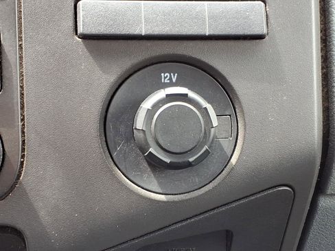 Used 2017 Ford F650 2WD Regular Cab Super Duty image 21