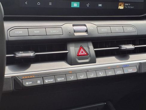 New 2025 Kia K4 LXS FWD image 10