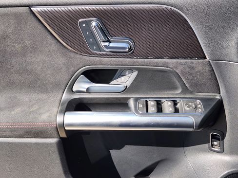 Certified 2025 Mercedes-Benz GLA 250 image 15