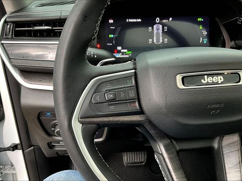 Used 2022 Jeep Grand Cherokee Limited 4xe AWD/4WD image 12