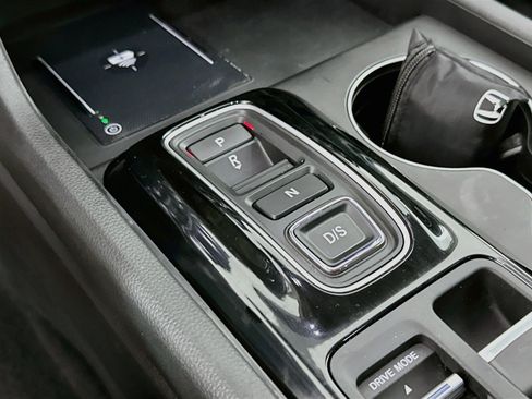 Used 2025 Honda Pilot EX-L image 24