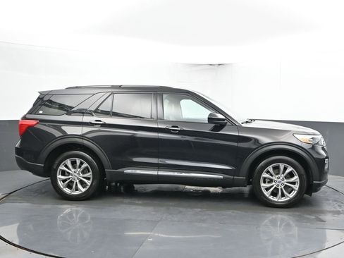 Used 2022 Ford Explorer Limited AWD/4WD image 12