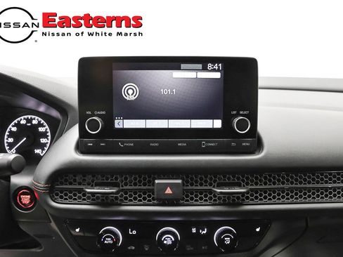 Used 2025 Honda HR-V Sport image 11