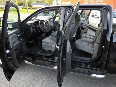 Used 2019 Chevrolet Silverado 2500 W/T w/ Snow Plow Prep Package AWD/4WD image 25