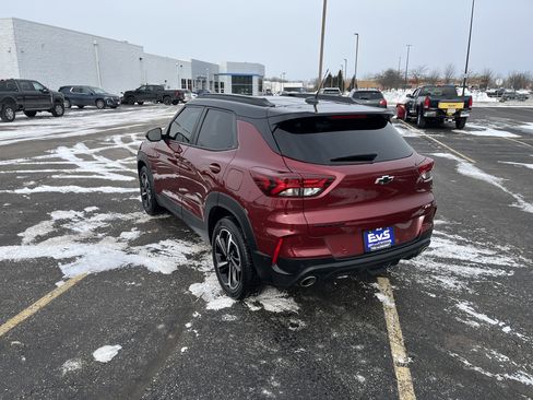 Used 2023 Chevrolet TrailBlazer RS w/ Sun and Liftgate Package image 4