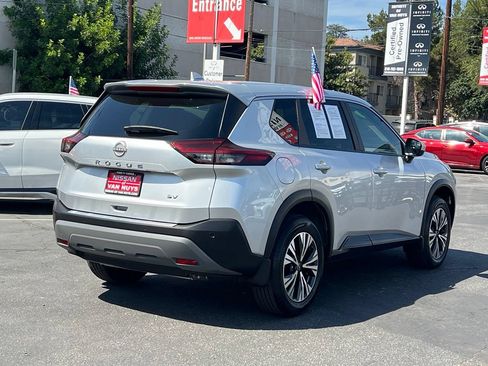 Used 2023 Nissan Rogue SV FWD image 7