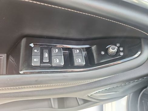 Used 2021 Jeep Grand Cherokee L Overland w/ Luxury Tech Group IV image 24