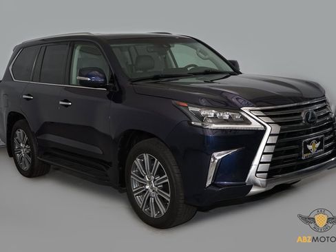 Used 2017 Lexus LX 570 4WD image 2