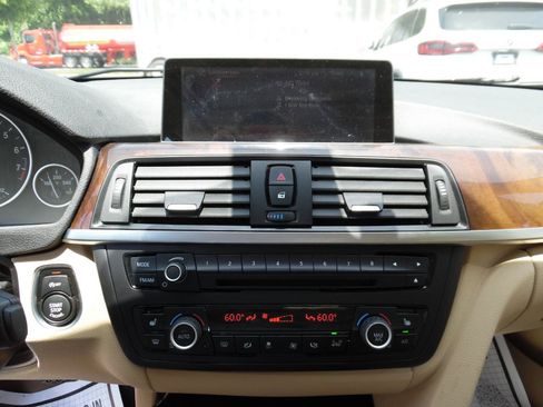 Used 2015 BMW 335i Sedan RWD image 15