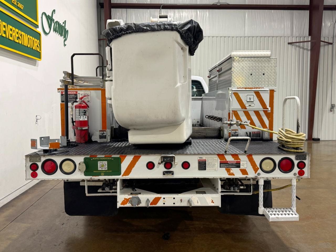 Used 2012 Ford F550 Luxury w/ Snow Plow Prep Pkg RWD image 5