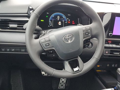 New 2026 Toyota Camry SE image 12