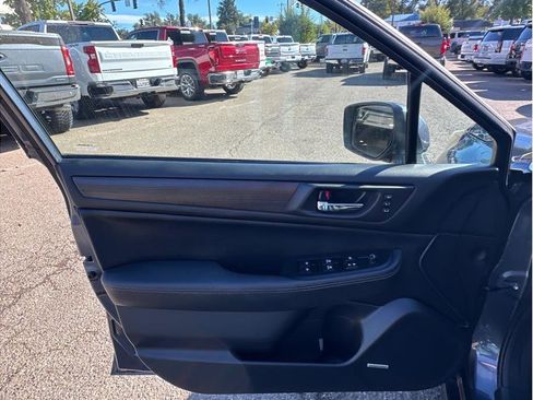 Used 2016 Subaru Legacy 3.6R Limited image 14