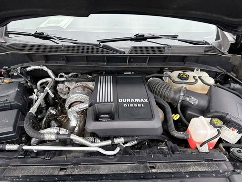 Used 2022 Chevrolet Silverado 1500 LTZ AWD/4WD image 24