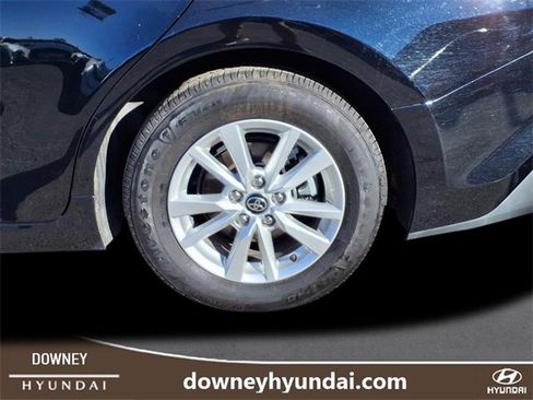 Used 2025 Toyota Camry LE image 6