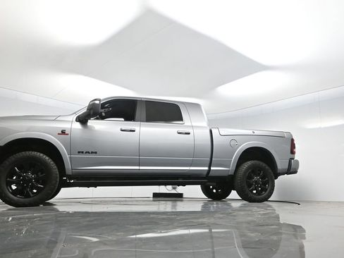 Used 2023 RAM 2500 Limited image 7