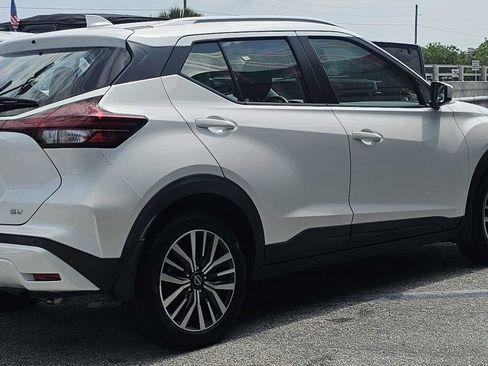 Used 2022 Nissan Kicks SV FWD image 20