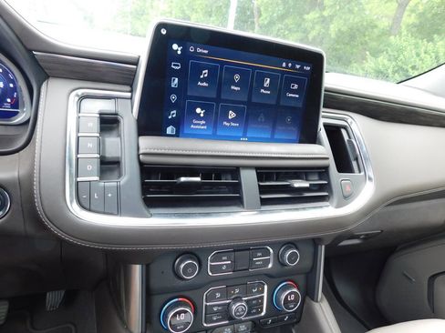 Certified 2023 Chevrolet Tahoe Z71 w/ Z71 Off-Road Package AWD/4WD image 10