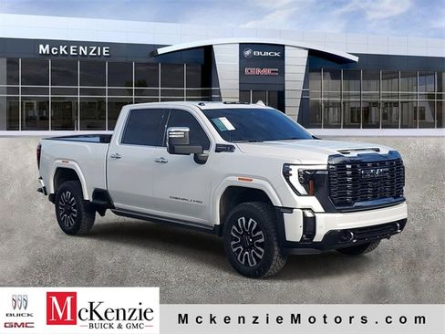 Used 2024 GMC Sierra 2500 Denali Ultimate w/ Max Trailering Package image 1
