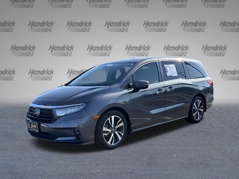 Used 2023 Honda Odyssey Touring image 5