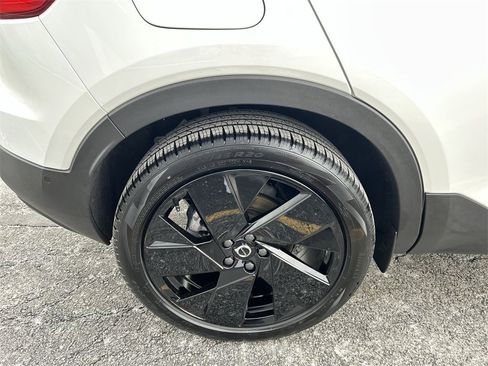 New 2026 Volvo XC40 B5 Ultra w/ Climate Package image 12