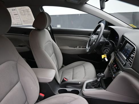 Used 2018 Hyundai Elantra SEL w/ Cargo Package image 24