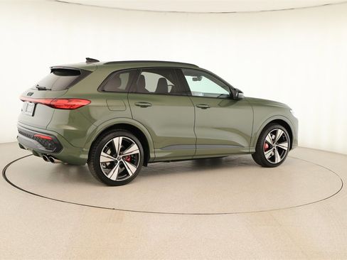 New 2025 Audi SQ5 Prestige image 7