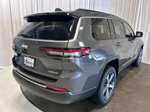 New 2026 Jeep Grand Cherokee L Limited AWD/4WD image 32