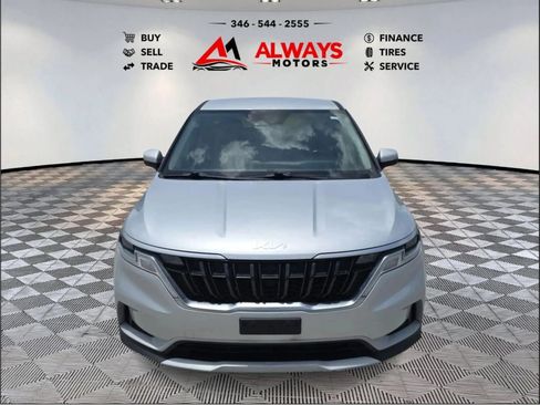 Used 2022 Kia Carnival LX FWD image 4