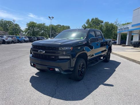 Used 2020 Chevrolet Silverado 1500 LT Trail Boss w/ Convenience Package image 4