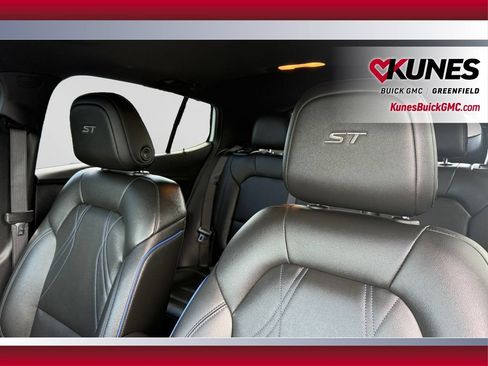 Used 2025 Buick Envista Sport Touring w/ Experience Buick Package FWD image 20
