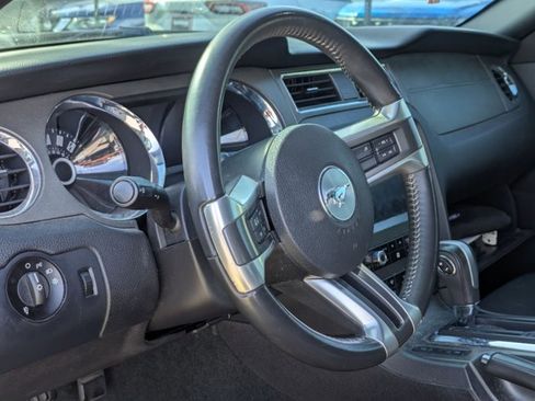 Used 2014 Ford Mustang Coupe image 4