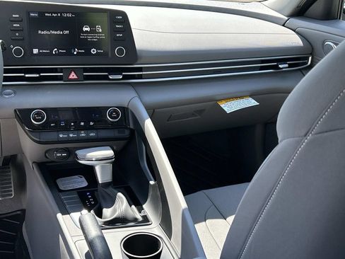 New 2026 Hyundai Elantra Sport FWD image 21