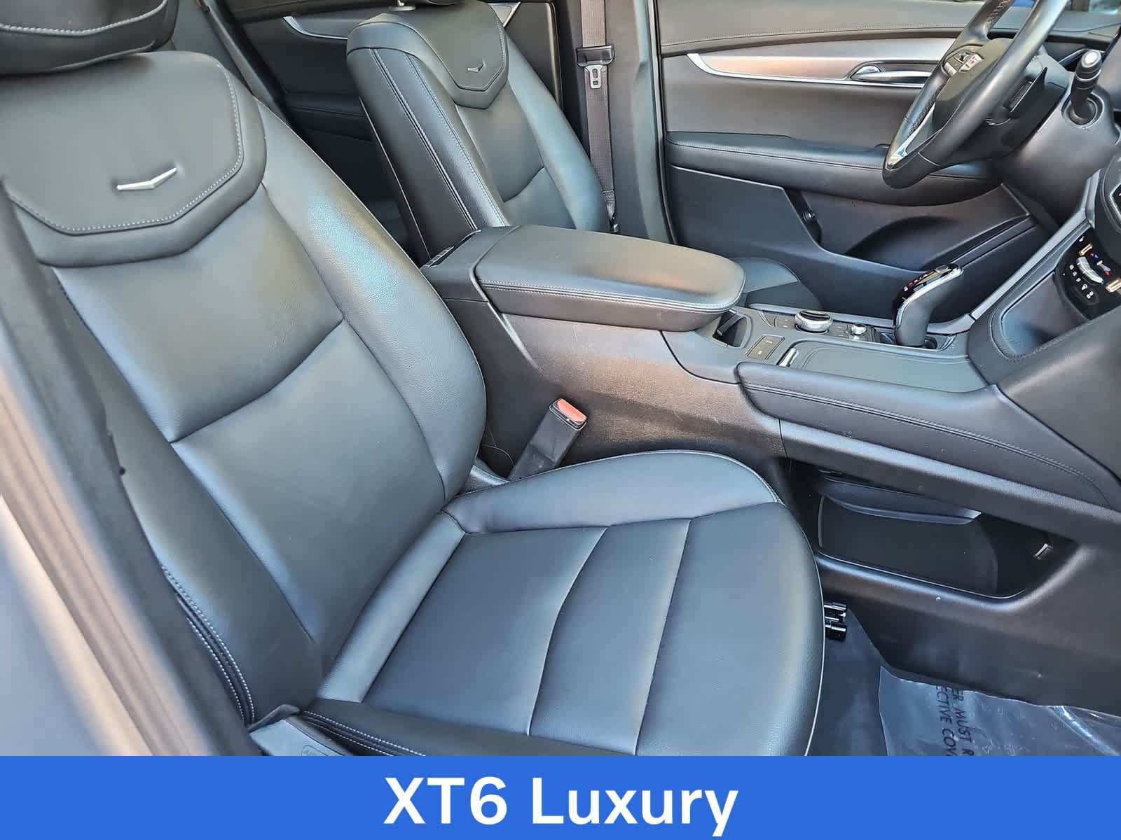 Used 2024 Cadillac XT6 Luxury w/ LPO, Floor Liner Package FWD image 18