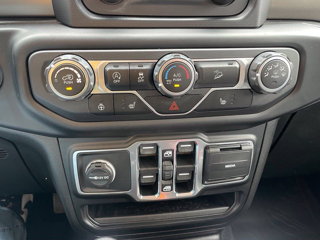 Used 2020 Jeep Wrangler Unlimited Sport AWD/4WD image 11