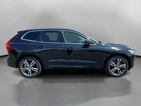 Used 2021 Volvo XC60 T5 Momentum w/ Premium Package AWD/4WD image 7