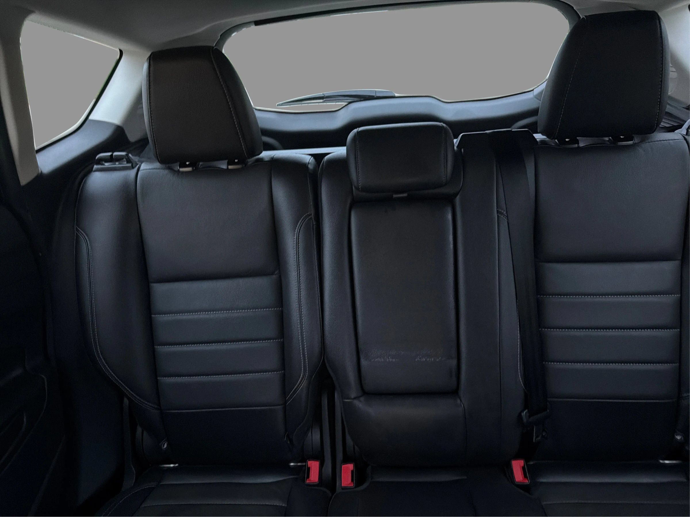 Used 2013 Ford C-MAX SEL FWD image 17