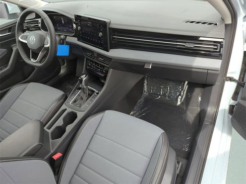 New 2026 Volkswagen Jetta SE image 18