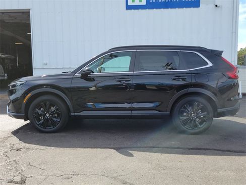 Used 2023 Honda CR-V Sport Touring image 2
