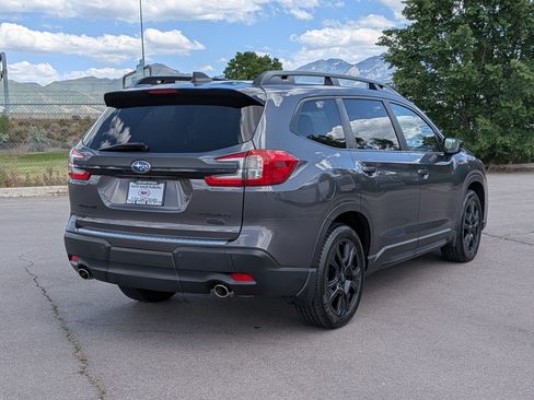 Used 2024 Subaru Ascent Onyx Edition w/ Popular Package Onyx AWD/4WD image 3