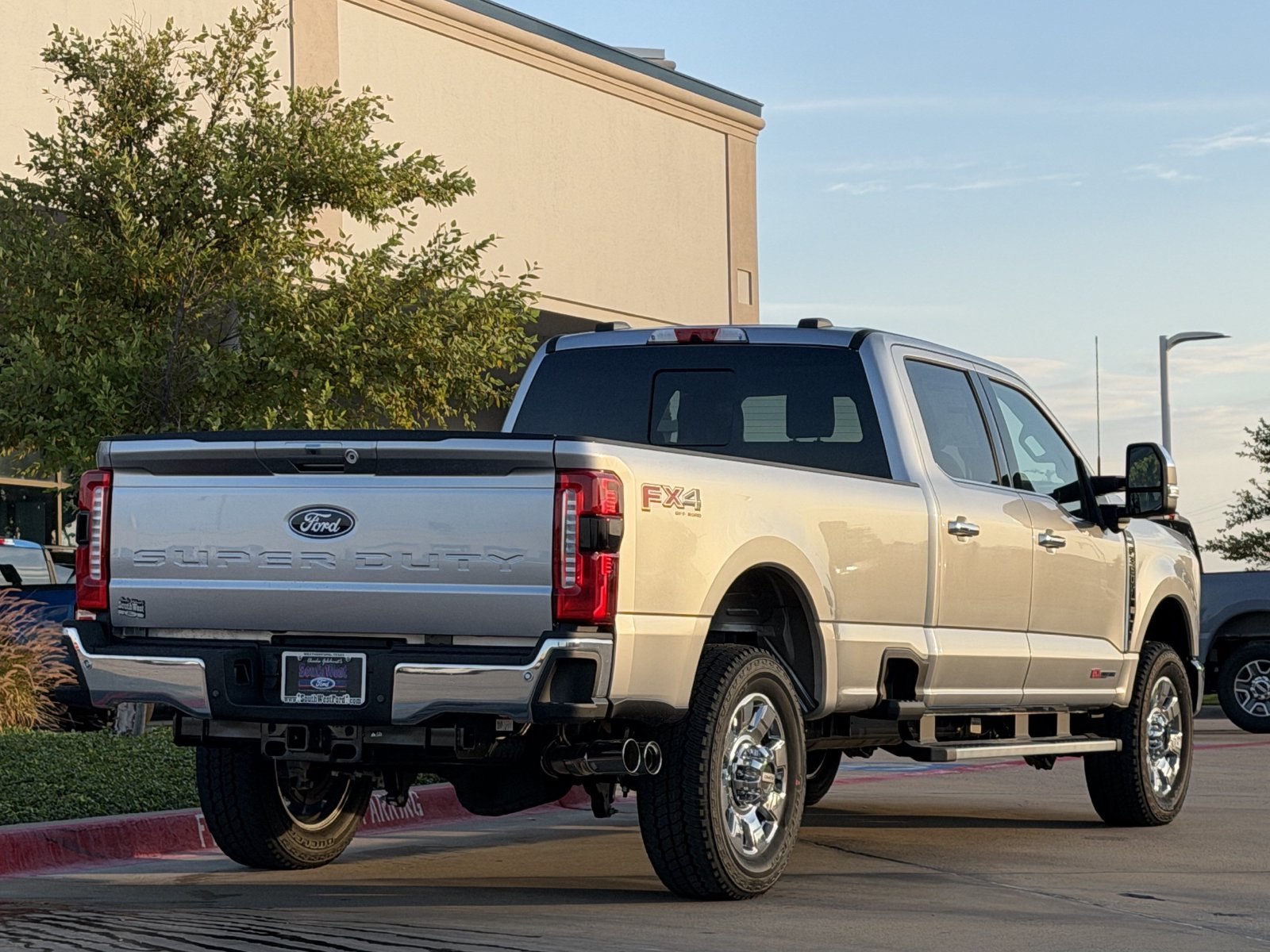 New 2027 Ford F350 Lariat w/ Lariat Premium Package AWD/4WD image 4